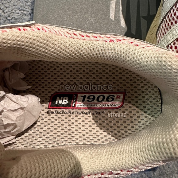 Men’s new balance 1906r sea salt red size 11 - Picture 7 of 8